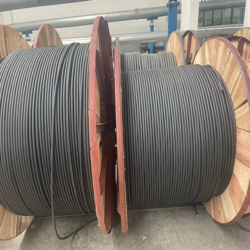 WYHD-150平方野外用耐低溫電纜